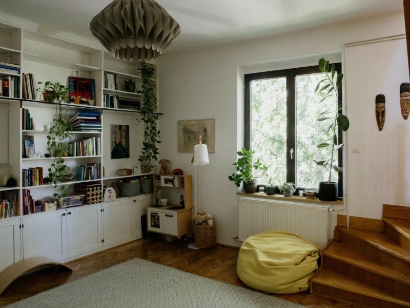 Sunny 75 m2 3. Stock flach in einem ikonischen Gebäude und in einer ruhigen Straße in der Nähe des Mom Park!